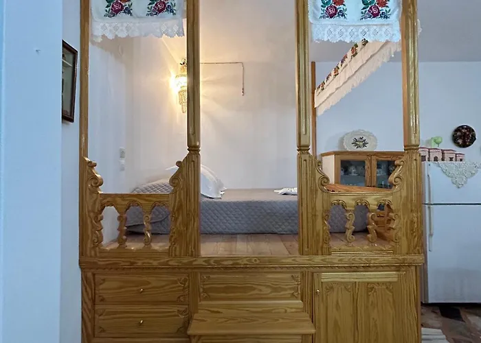 빌라 Antiperatos House